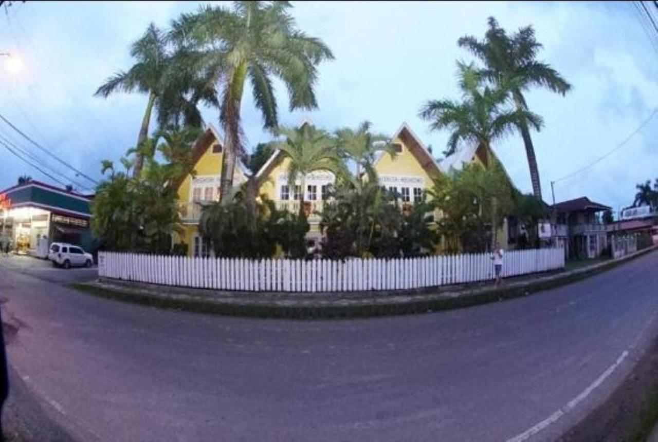 Yellow Houses Bocas Duplex โบกัสทาวน์ ภายนอก รูปภาพ